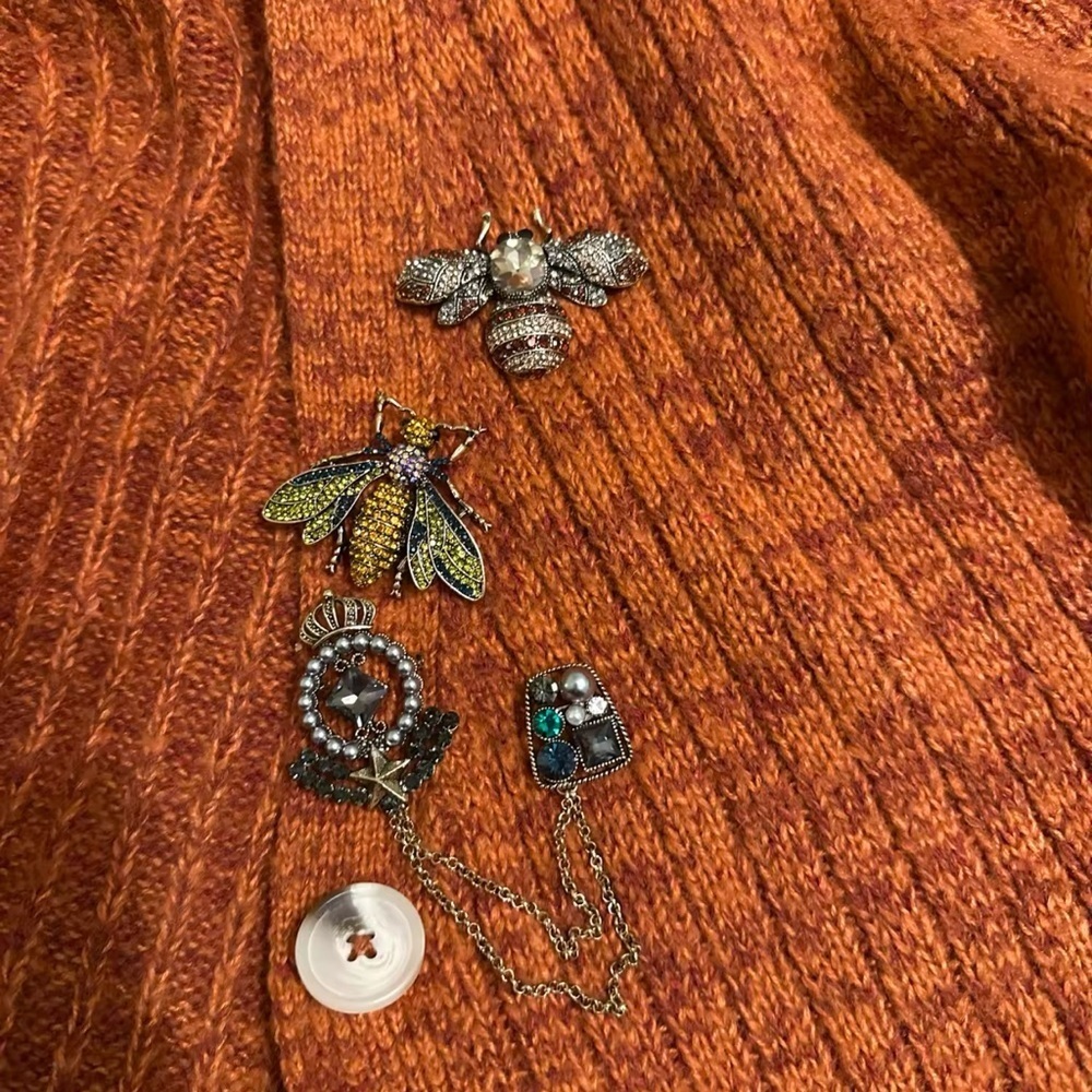 Vintage Chic Insect Brooch - Picture 4 of 4